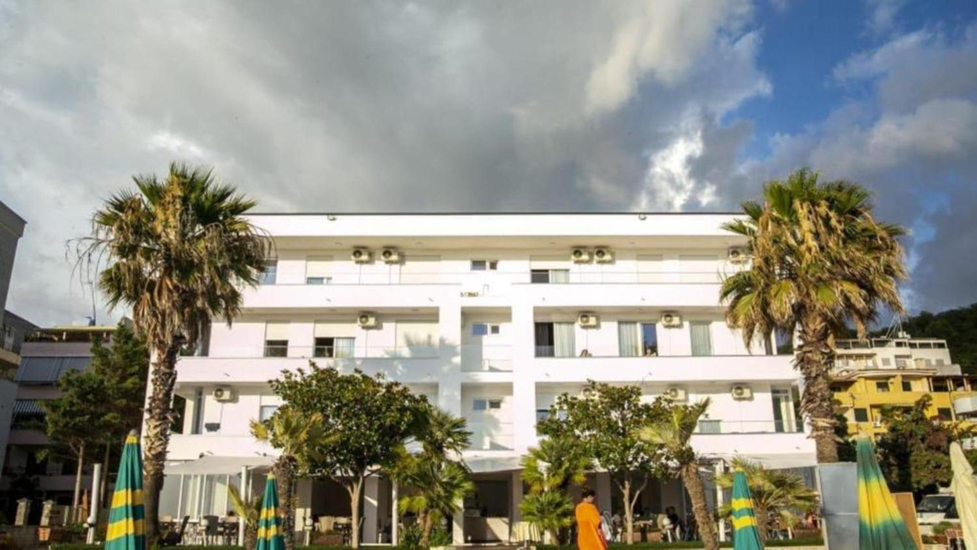 Hotel Besani Durres Exterior photo